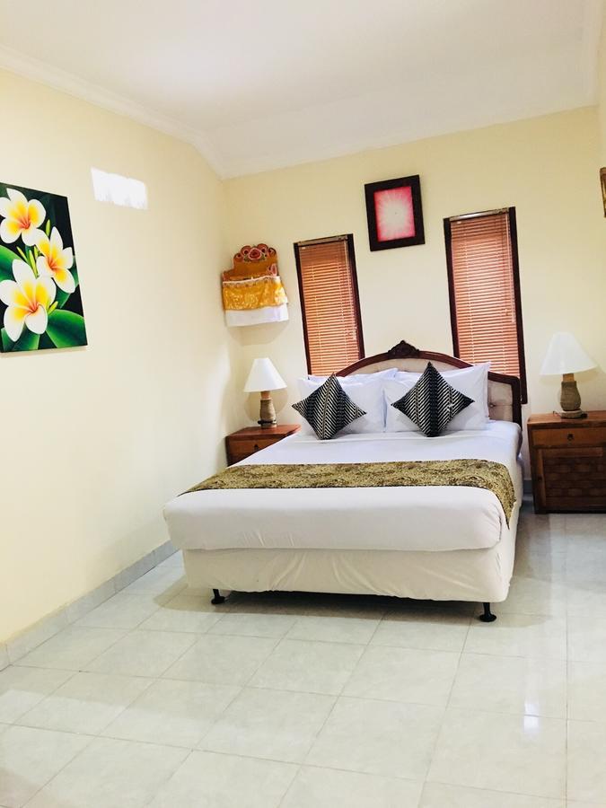 Local Family House Hotel Gianyar  Exterior photo